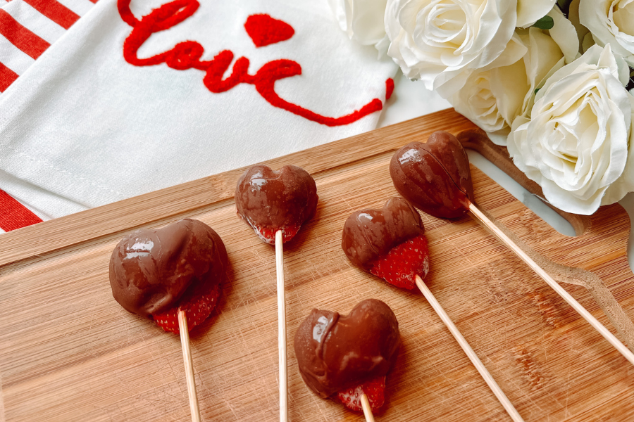 Valentine’s Chocolate Covered Strawberries